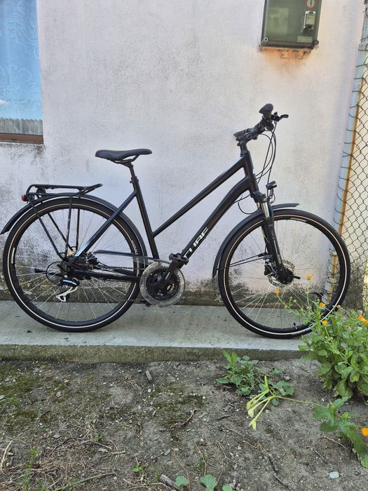 Cube touring one