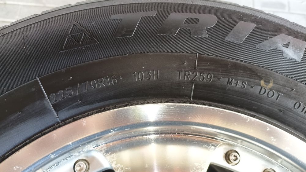 Диски 5x114.3 резина 225/70R16