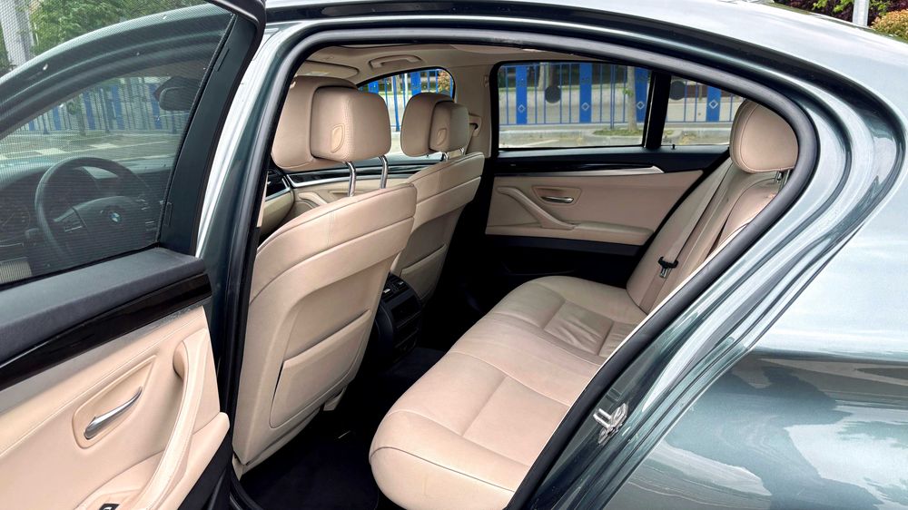 BMW Seria 5 2010 — imagine 5