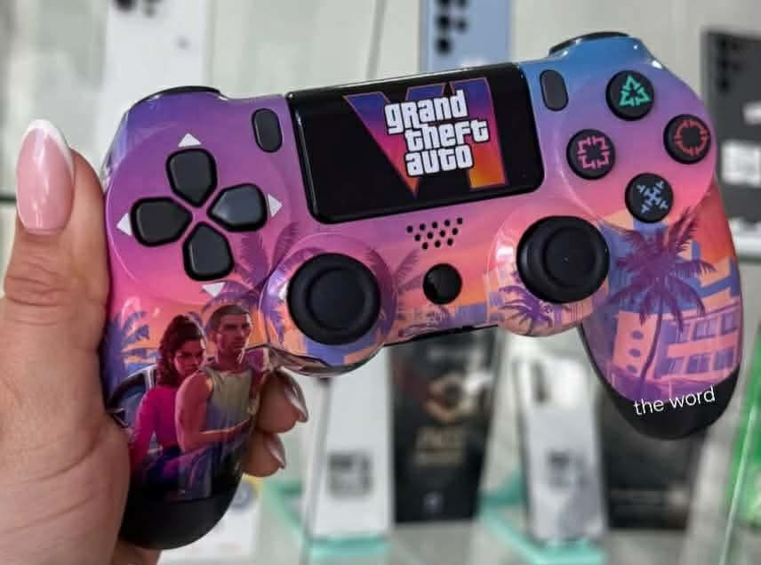 Безжичен джойстик за PS4 с тъчпад, вибрация и LED осветление – FC25 / GTA дизайн