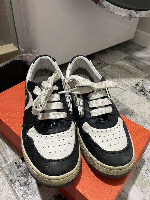 Детские кроссовки