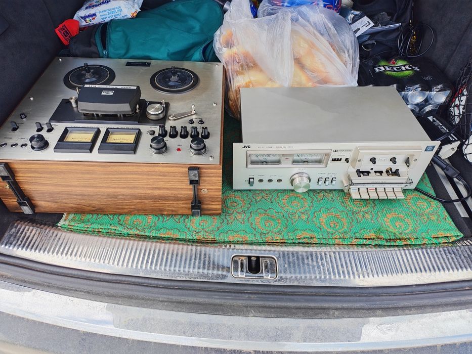 Vând magnetofon Akai gx 230d