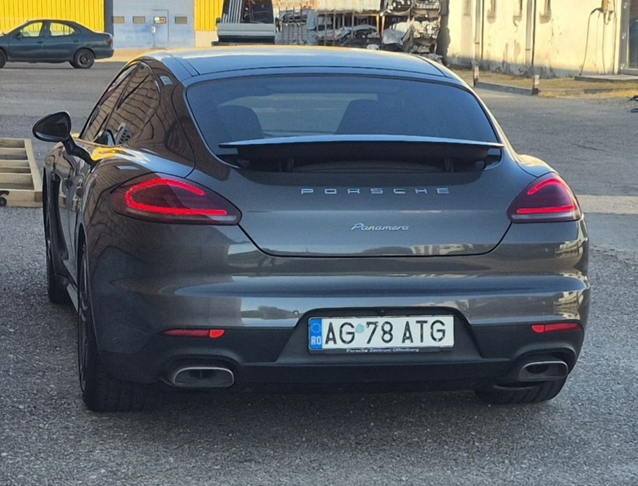 PORSCHE Panamera 2014