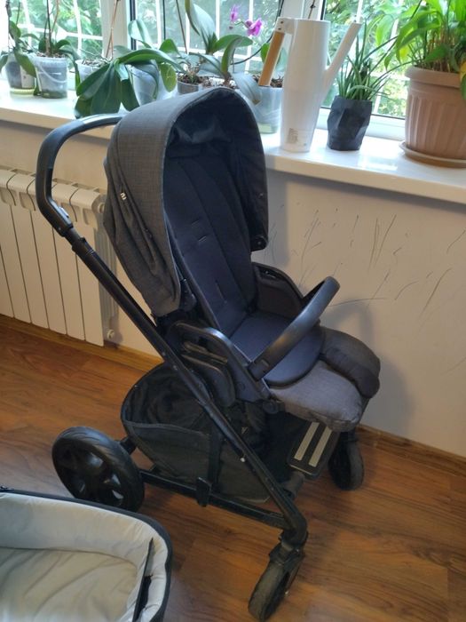 Коляска Joie Chrome Dlx, 2 в 1 прогулочный блок + люлька в отл. сост.