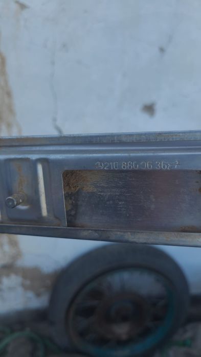 Продам сабли на мерседес 210