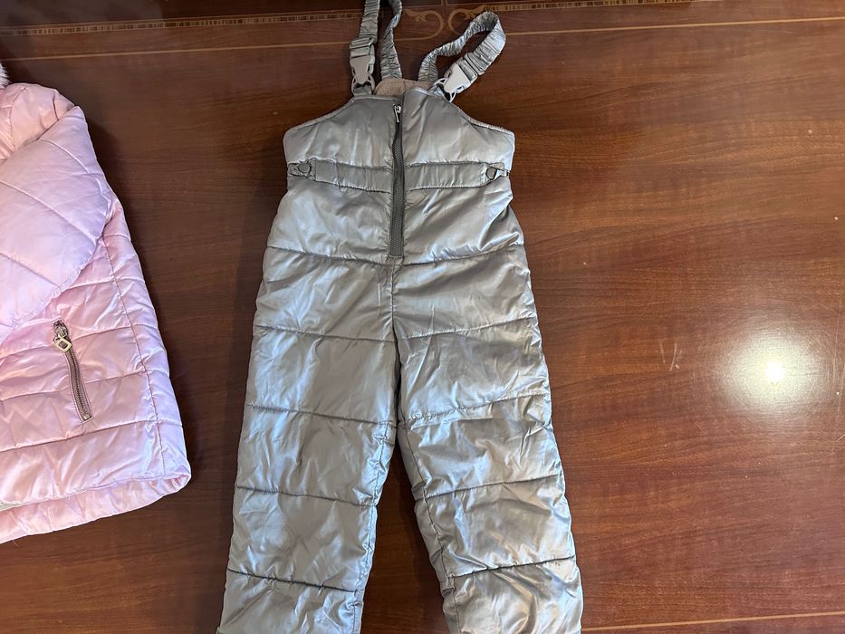 Продам зимний костюм на девочку