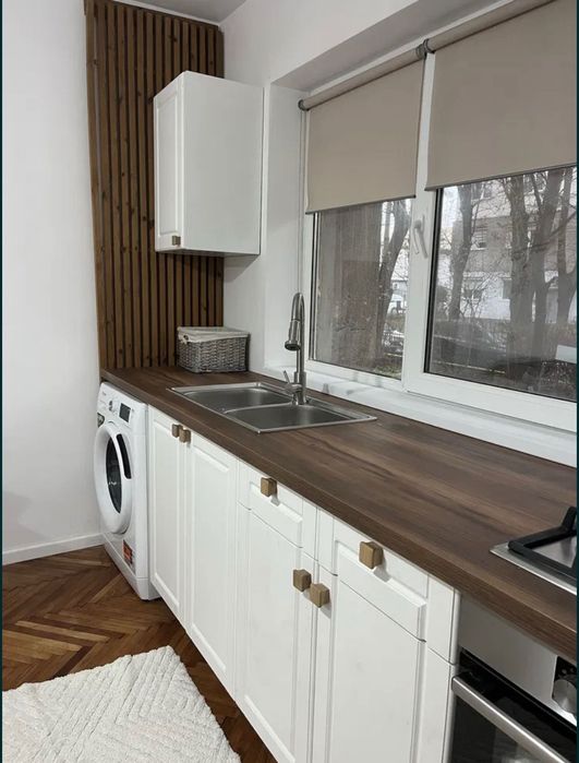 Vând garsonieră modernă