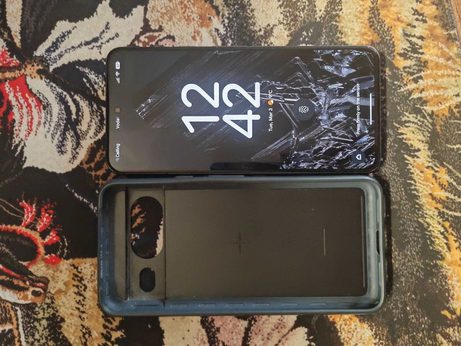 Telefon Google Pixel 8 8/128 la cutie IMPECABIL