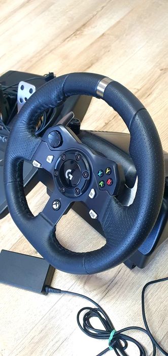 Gaming Volan Logitech G920 Volan+pedal+schimbător+adapter 

Funcționea