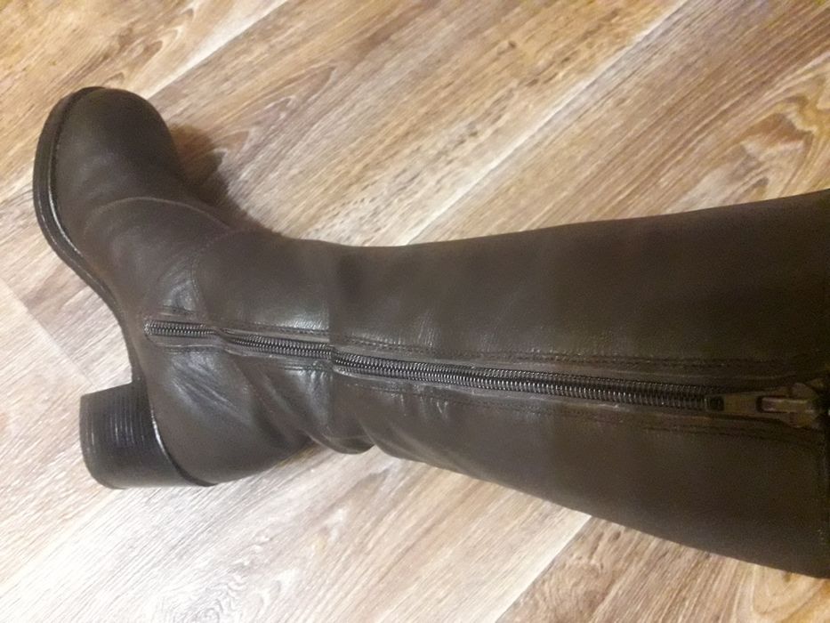 Продам кожаную обувь