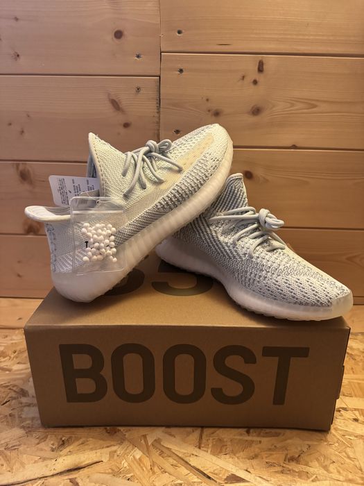 Yeezy Cloud White 37,43