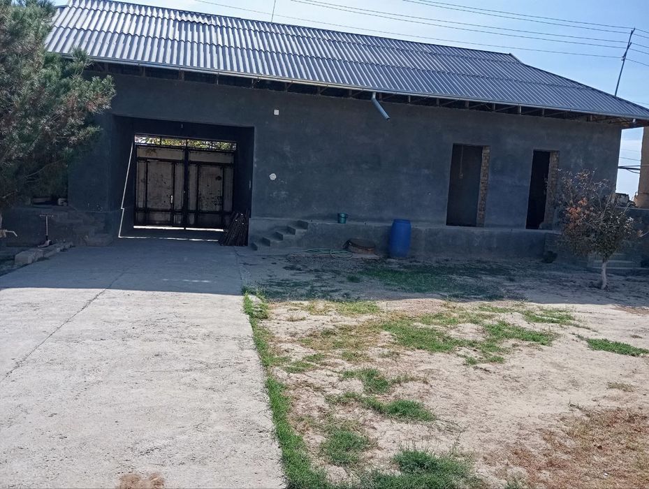 Uy sotiladi 27 sotik