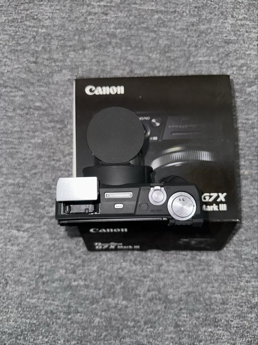 Чисто нова камера Canon Powershot G7X Mark iii + памет и калъфи, протектори