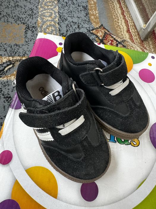 Кроссовки 18 размер