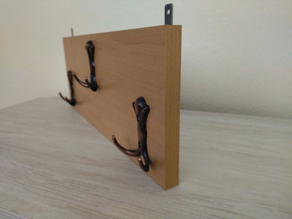 Закачалка за стена !!!