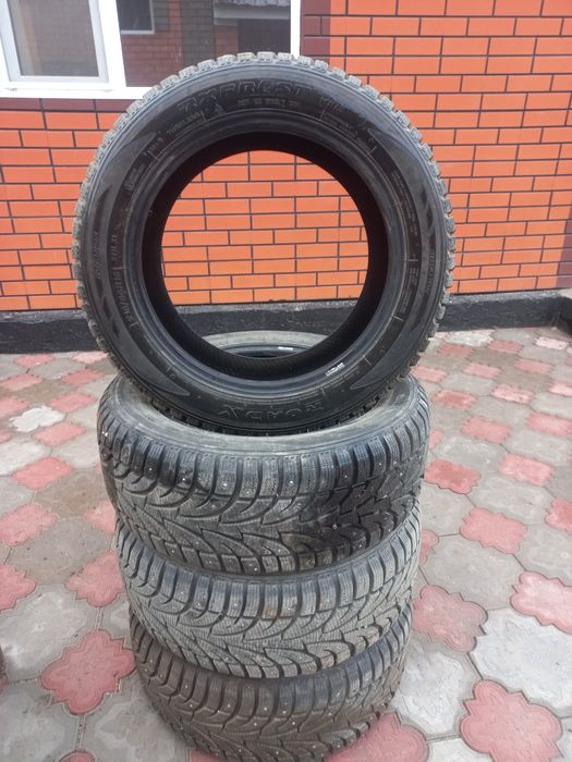 Покрышка 215/55/16