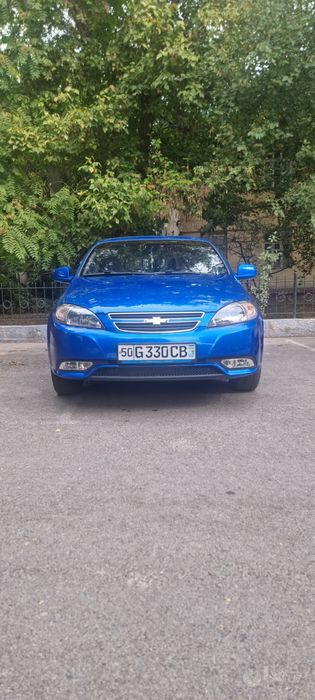 Jentra 1.5 sotladi kraskasi orqa kriloda petno bor qogani toza