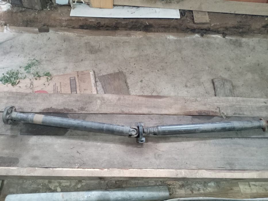 Продам запчасти на мерс С 180