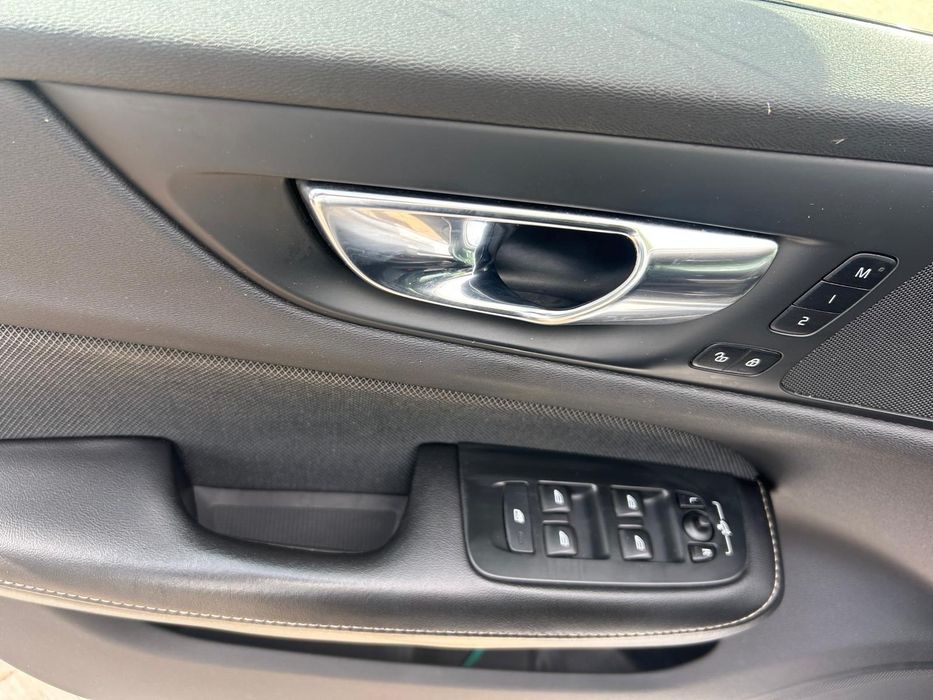 VOLVO S60 2021 — imagine 4
