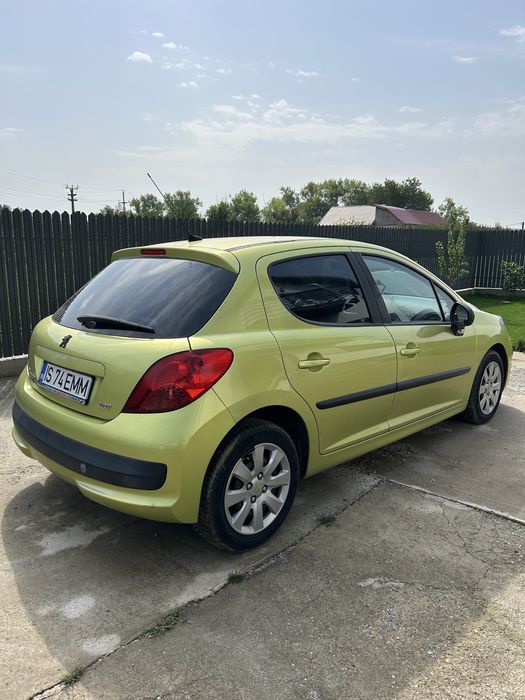 Peugeot 207 | 1.4 benzina + GPL | 184000km