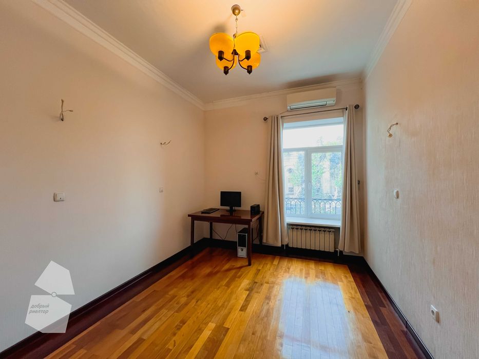 (Добрый) Урда, 130 м², 4/3/4, Высокопотолочный дом спецплана у Анхора