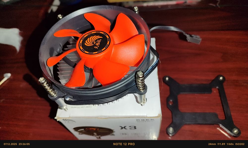 Мат плата  H61 gigabyte процессор i3 2120 оперативная память  ддр3 8gb