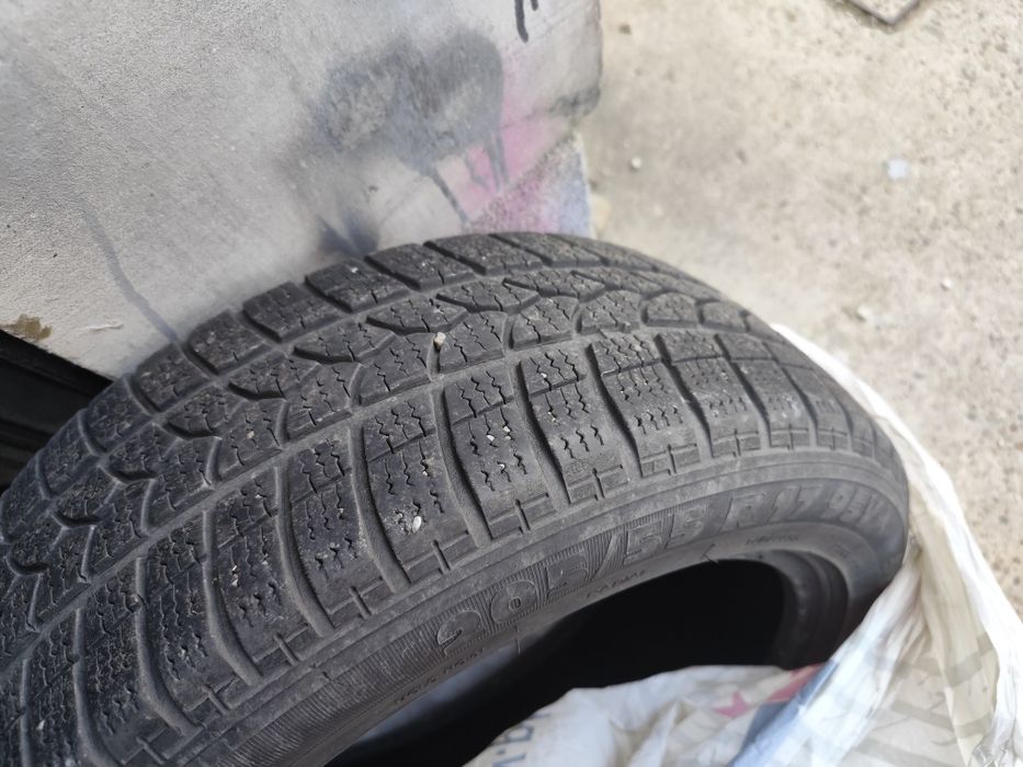 Продавам 4 броя гуми kormoran snowpro