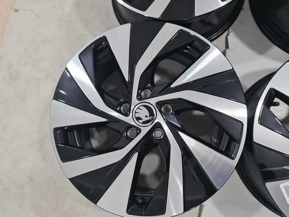 Jante 17 originale VW Tiguan Tayron Passat Skoda Karok Seat 5x112 57.1