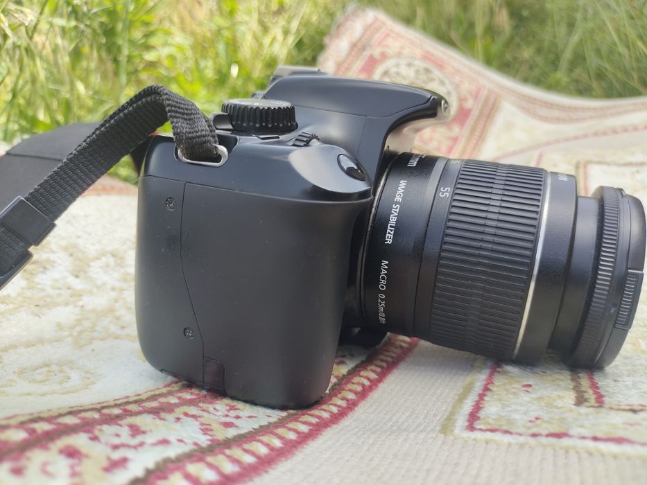 Фотоаппарат Canon EOS 1100D