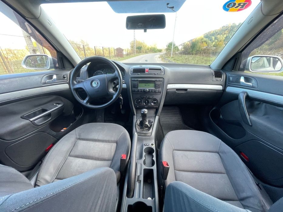 Vând Skoda Octavia 2