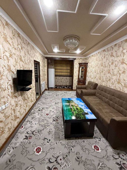 Чиланзар Продается квартира 8 квартал 3/2/4 Кирпичный дом