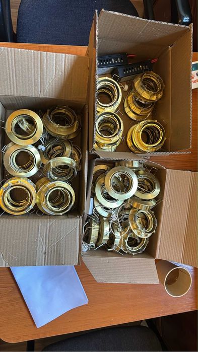 Тела за линички 50 бр метални подвижни