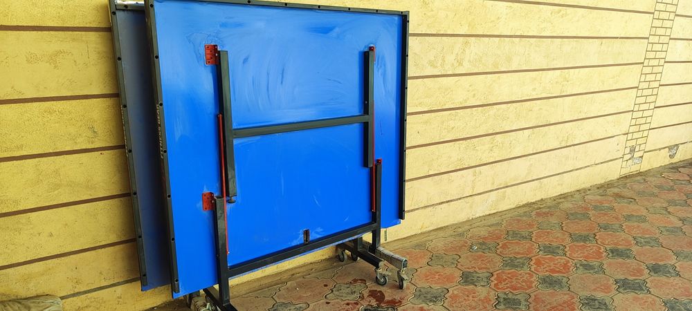 Tennes stoli sotiladi