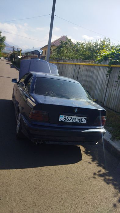 Продам БМВ 320 есть вложения