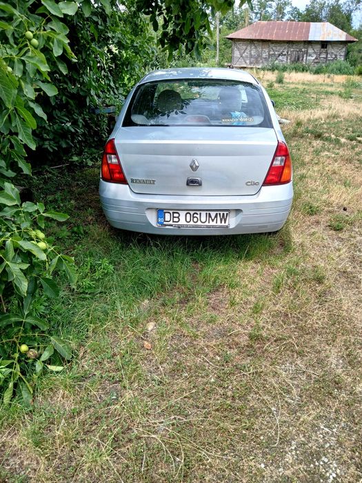 Vând clio symbol