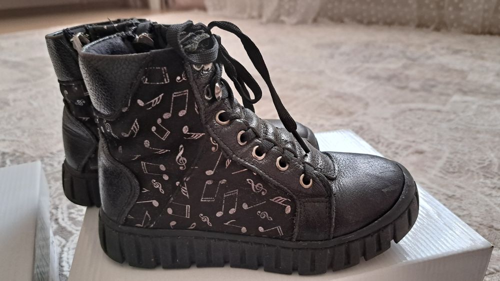 Продам детские вещи