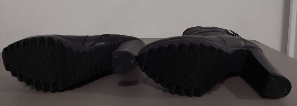 Botine elegante din piele naturală