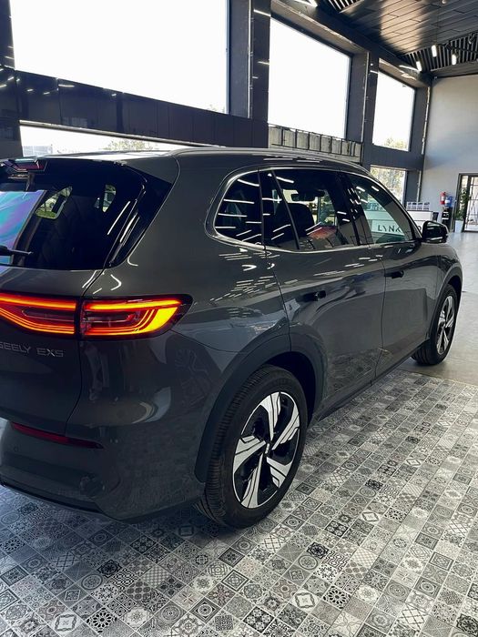 Geely ex 5 electr