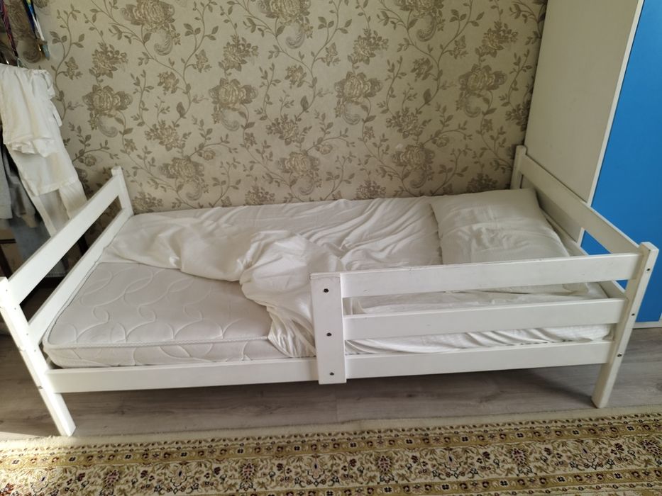 Кровать 3шт цены разные