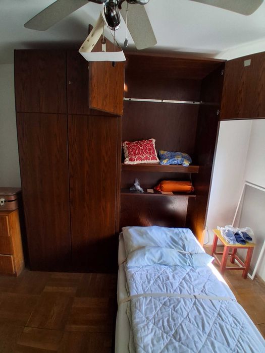 Mobilă dormitor cu pat + dulap Arad • OLX.ro