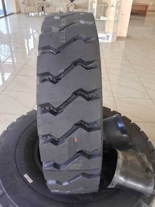 Шины брендов Advance и Kapsen