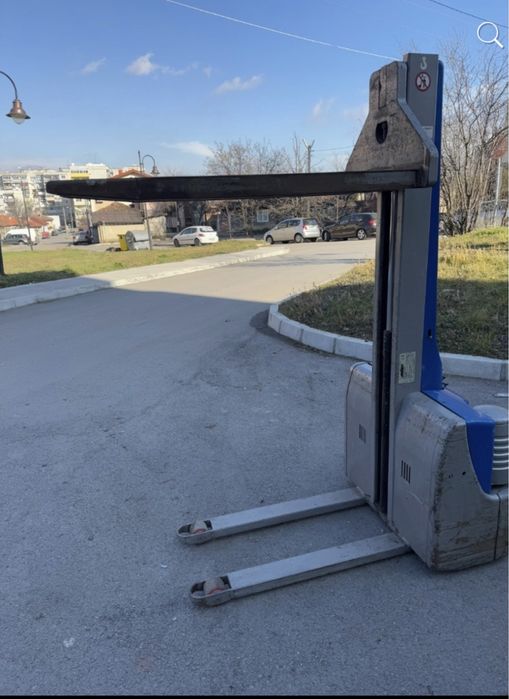 Електрическа палетна количка JUNGHEINRICH