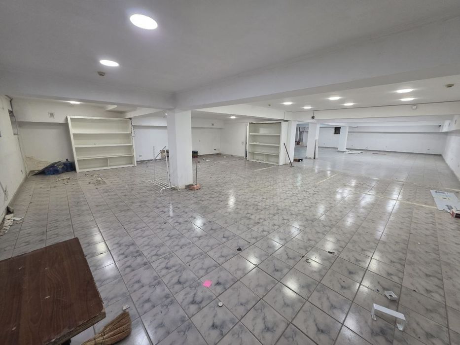 Под интернет -клуб, кондитерскую, склад и др на Мирзо-улугбеке 230 м2
