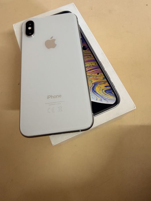 Продам IPhone XS 256gb