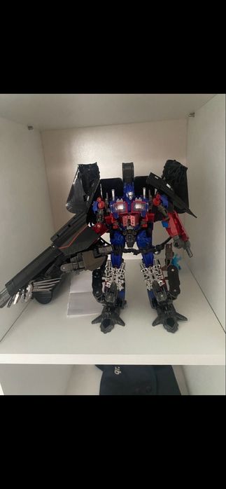 JETFIRE amd optimus prime with jet power