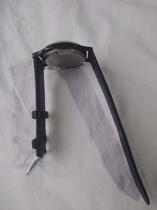 Победа NOS, нов съветски механичен часовник, с ръчно навиване.