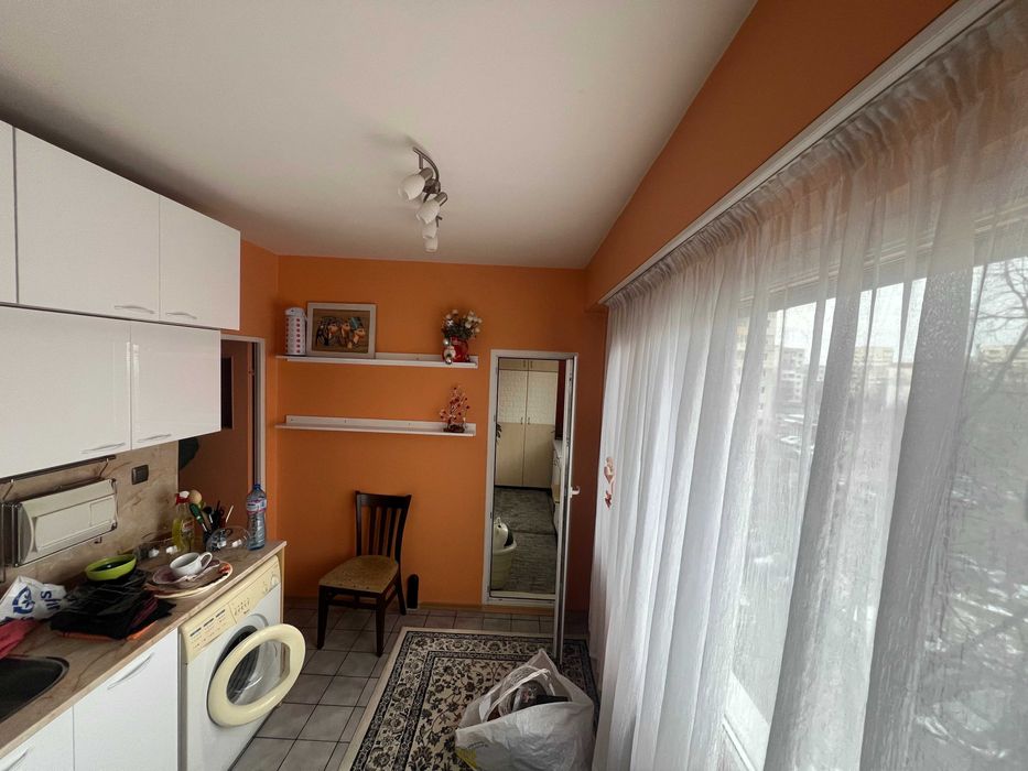 Двустаен апартамент за продажба в кв. Дружба 1, до Фантастико