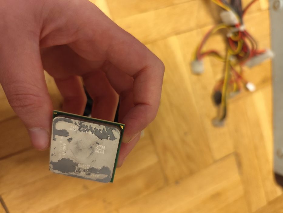 Подарявам електроника