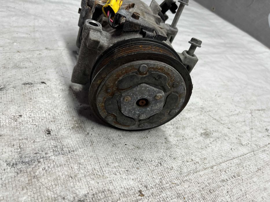 Компресор за климатика Peugeot 3008 1.5 23-