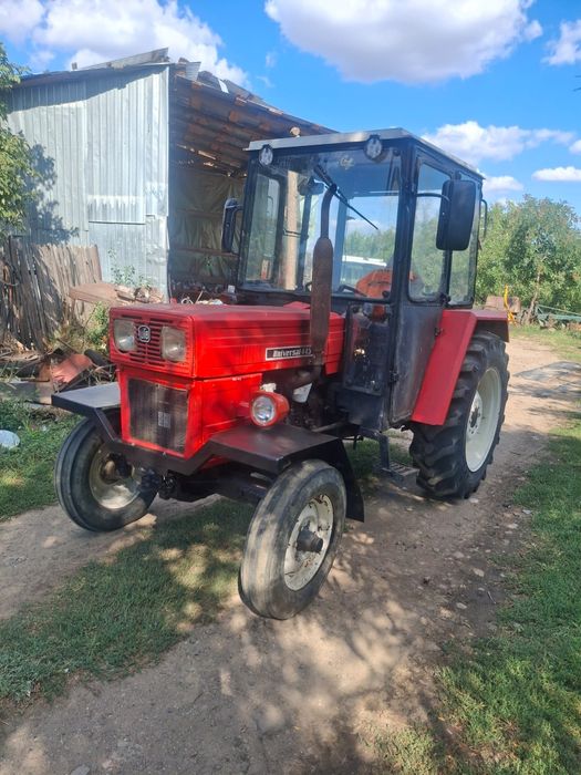 Tractor u445 romanesc